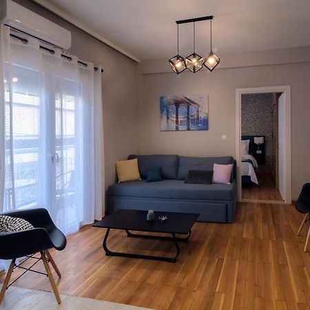 Апартаменты Athens Chic House Номер фото